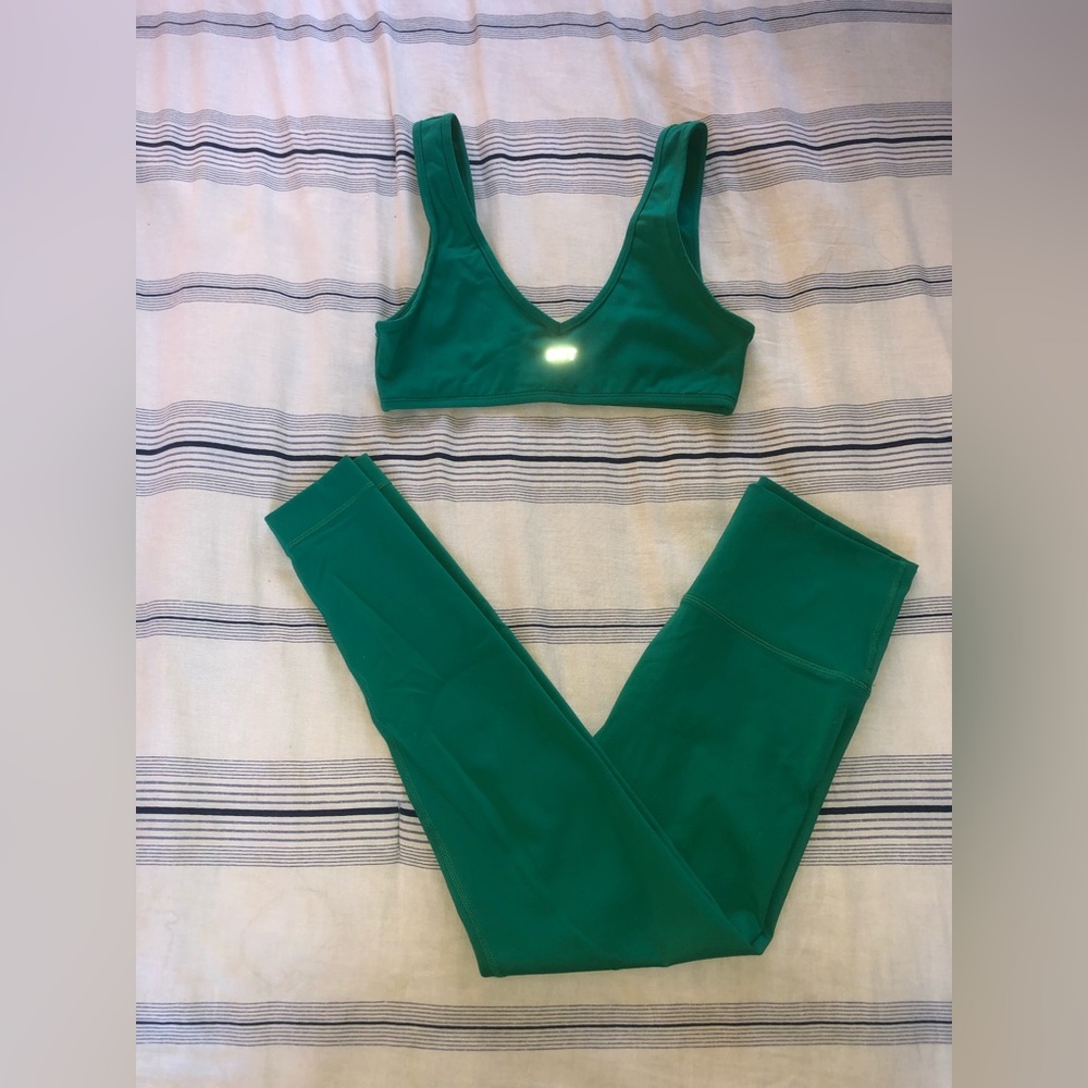 SET Active Emerald Green Sports Bra and Leggings Set